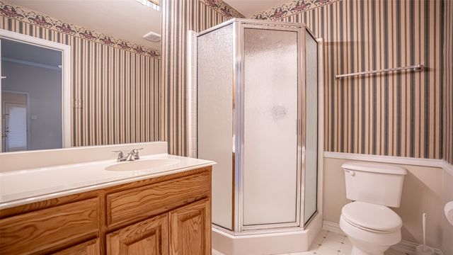 316 Coach House Circle, Fort Worth, TX 76108