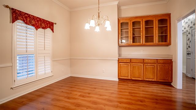 316 Coach House Circle, Fort Worth, TX 76108