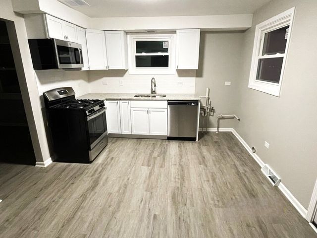 2905 140th Place, Blue Island, IL 60406