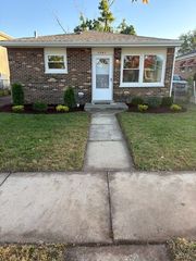 2905 140th Place, Blue Island, IL 60406