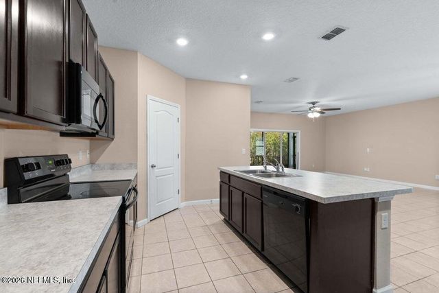 10971 VENTNOR Avenue, Jacksonville, FL 32218