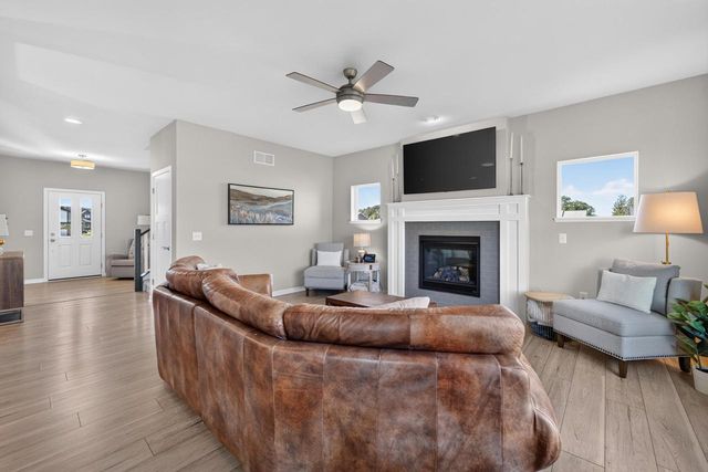 1417 Schoepp Lane, Cross Plains, WI 53528