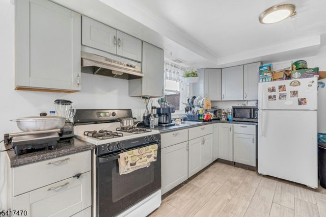 13 Allen St, Passaic City, NJ 07055