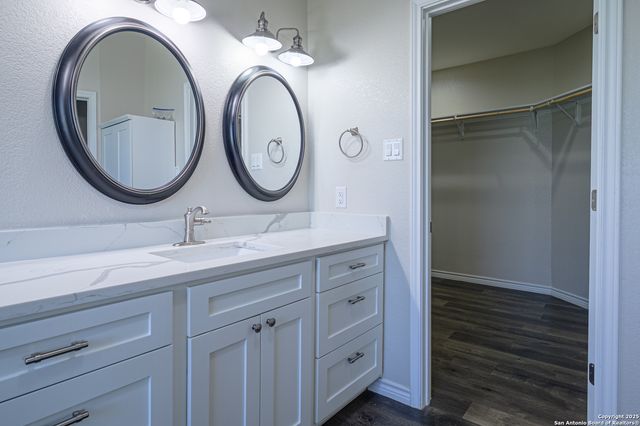 30 peets bend, Rockport, TX 78382