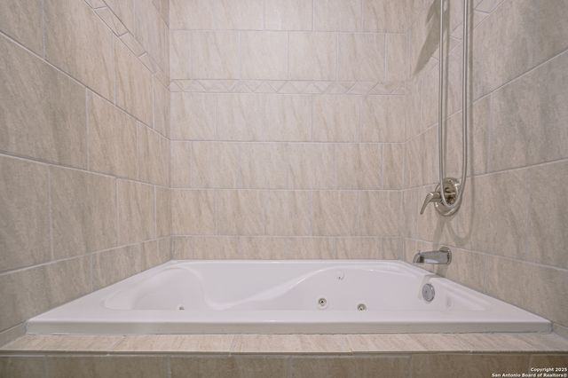 30 peets bend, Rockport, TX 78382