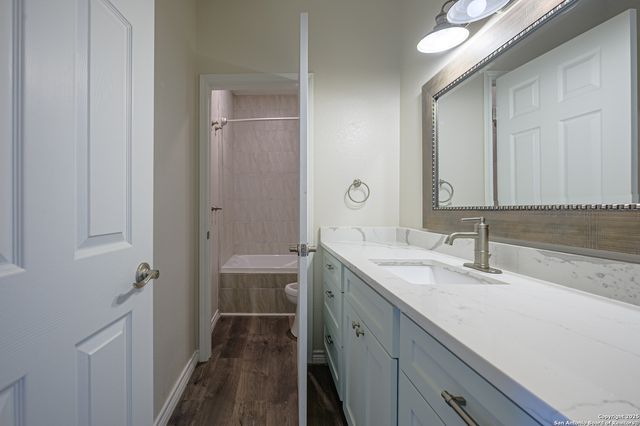 30 peets bend, Rockport, TX 78382