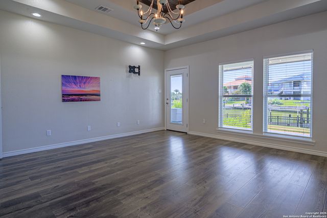 30 peets bend, Rockport, TX 78382