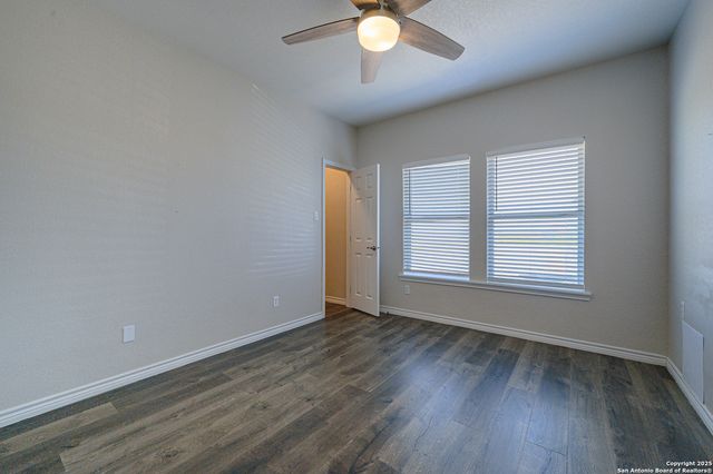 30 peets bend, Rockport, TX 78382