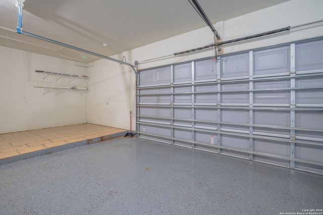 30 peets bend, Rockport, TX 78382