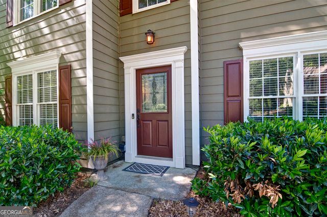 8004 Huntcliff Road, Woodstock, GA 30189