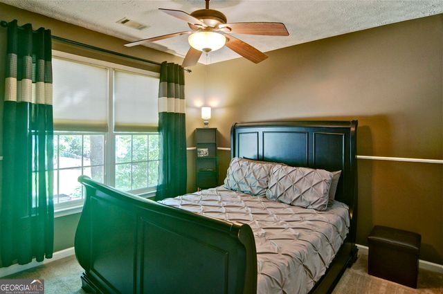 8004 Huntcliff Road, Woodstock, GA 30189