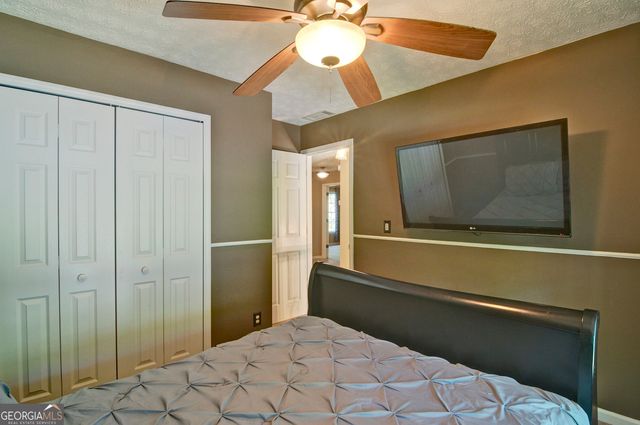 8004 Huntcliff Road, Woodstock, GA 30189