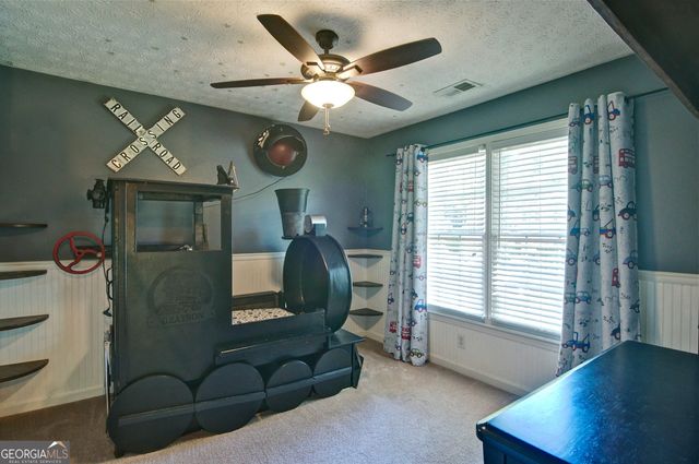 8004 Huntcliff Road, Woodstock, GA 30189