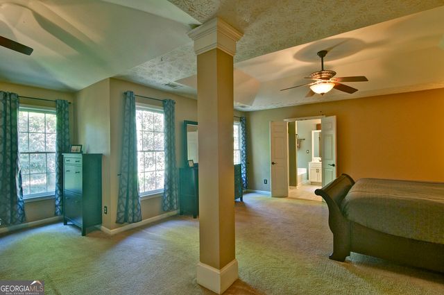 8004 Huntcliff Road, Woodstock, GA 30189