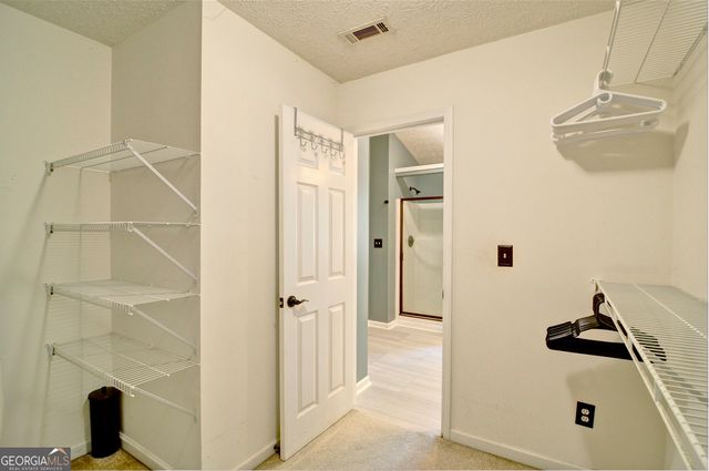 8004 Huntcliff Road, Woodstock, GA 30189