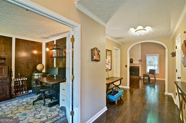 8004 Huntcliff Road, Woodstock, GA 30189