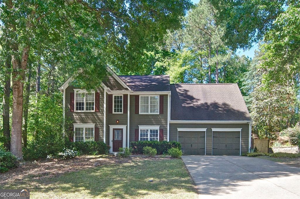 8004 Huntcliff Road, Woodstock, GA 30189