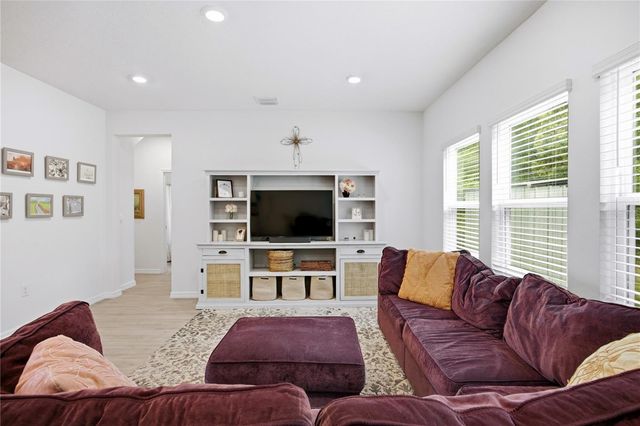 1197 NW 133RD WAY, Newberry, FL 32669