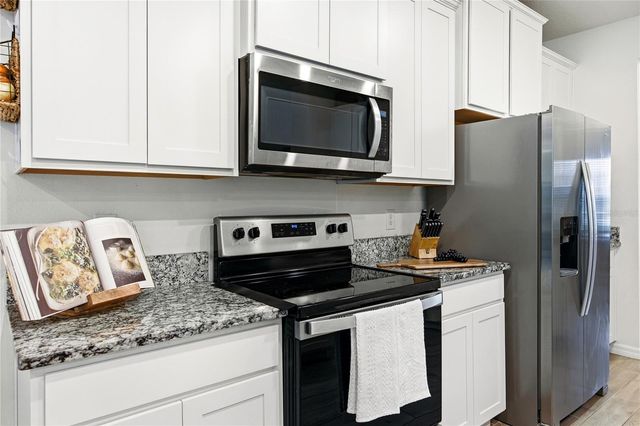1197 NW 133RD WAY, Newberry, FL 32669
