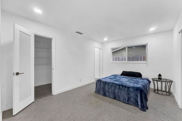 5921 NE 15th Avenue, Fort Lauderdale, FL 33334