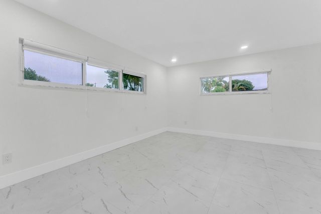 5921 NE 15th Avenue, Fort Lauderdale, FL 33334