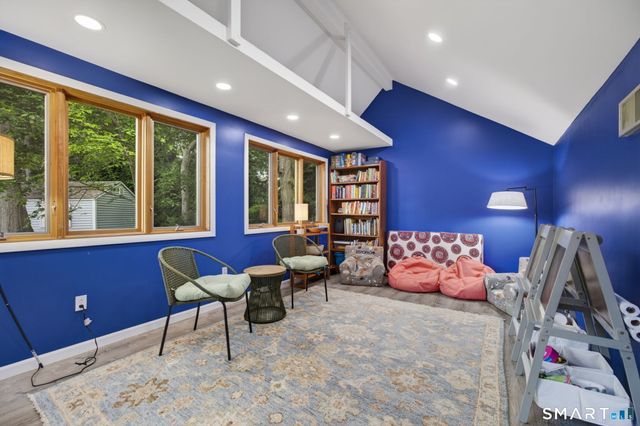 11 Cambridge Court East, Old Saybrook, CT 06475