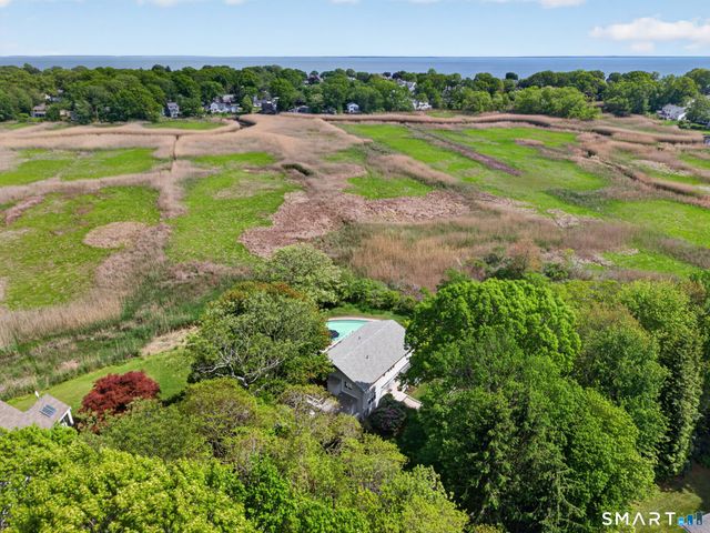 11 Cambridge Court East, Old Saybrook, CT 06475