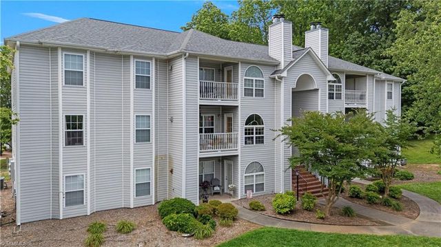 221 Quietwood Drive 221, Winston-salem, NC 27103