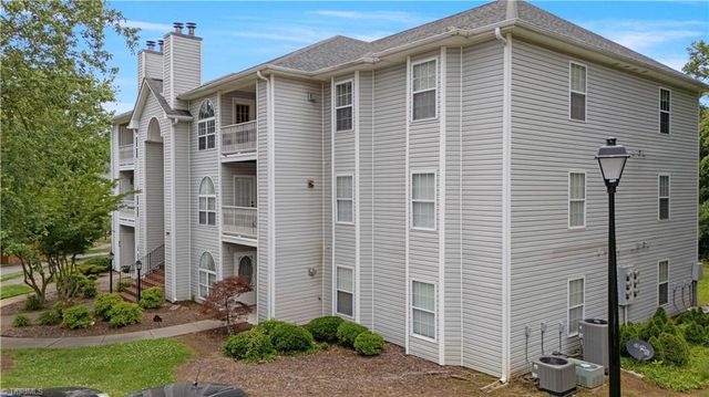 221 Quietwood Drive 221, Winston-salem, NC 27103