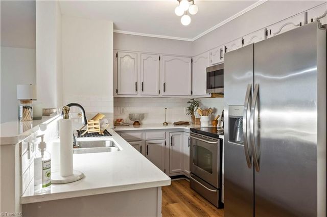 221 Quietwood Drive 221, Winston-salem, NC 27103