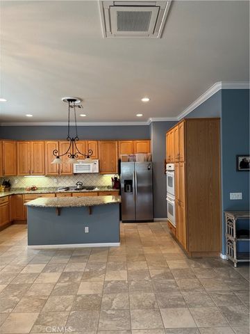 979 Ironwood Road, Beaumont, CA 92223