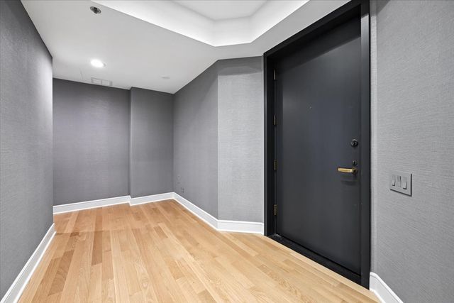 950 N MICHIGAN Avenue 4104, Chicago, IL 60611
