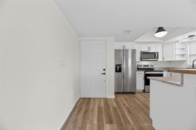 8831 BAY POINTE DRIVE 107, Tampa, FL 33615