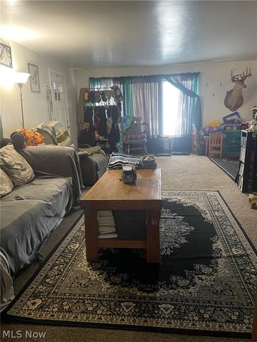 403 Nassau Street W, East Canton, OH 44730