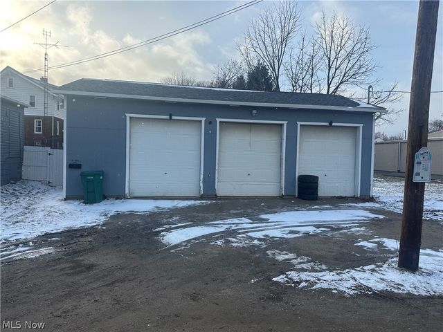 403 Nassau Street W, East Canton, OH 44730