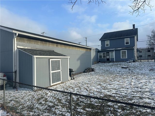 403 Nassau Street W, East Canton, OH 44730