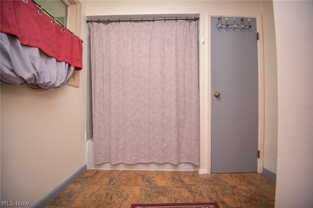 1683 Ridge Road, Hinckley, OH 44233