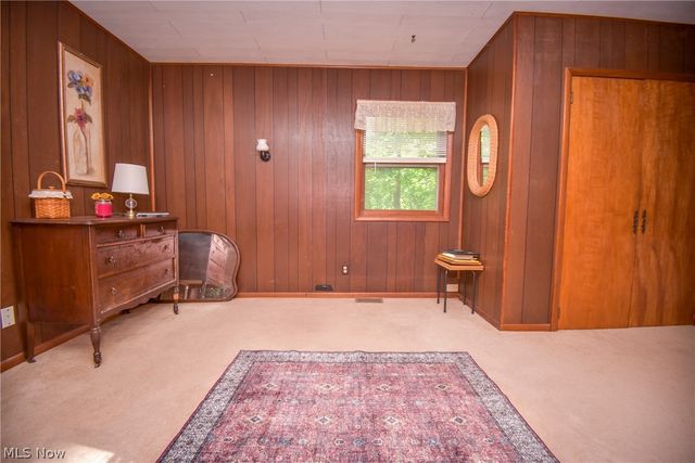 1683 Ridge Road, Hinckley, OH 44233