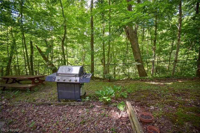 1683 Ridge Road, Hinckley, OH 44233