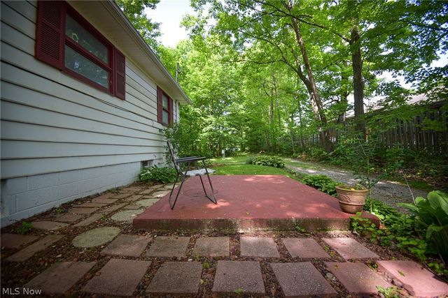 1683 Ridge Road, Hinckley, OH 44233