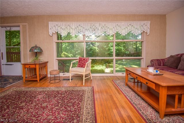 1683 Ridge Road, Hinckley, OH 44233