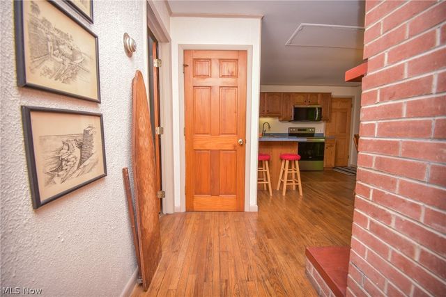 1683 Ridge Road, Hinckley, OH 44233