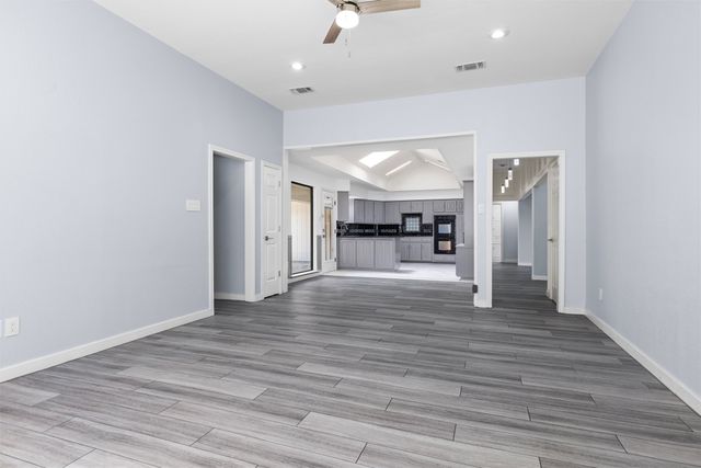 1908 Lakehill Court, Arlington, TX 76012