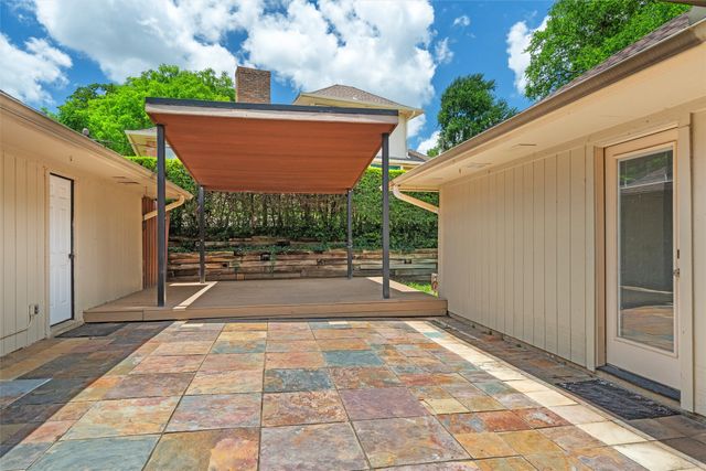 1908 Lakehill Court, Arlington, TX 76012