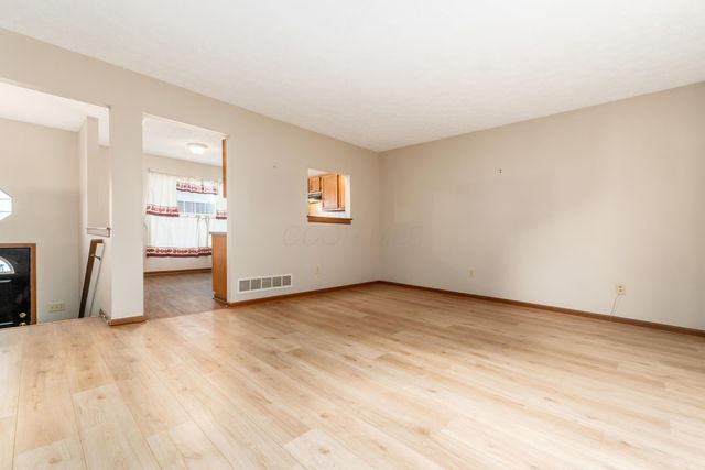 2783 Raphael Drive, Columbus, OH 43232