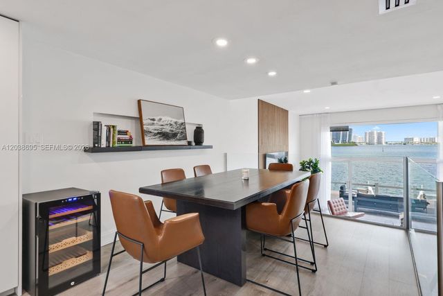 3927 NE 171st St, North Miami Beach, FL 33160