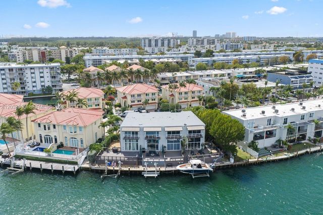3927 NE 171st St, North Miami Beach, FL 33160