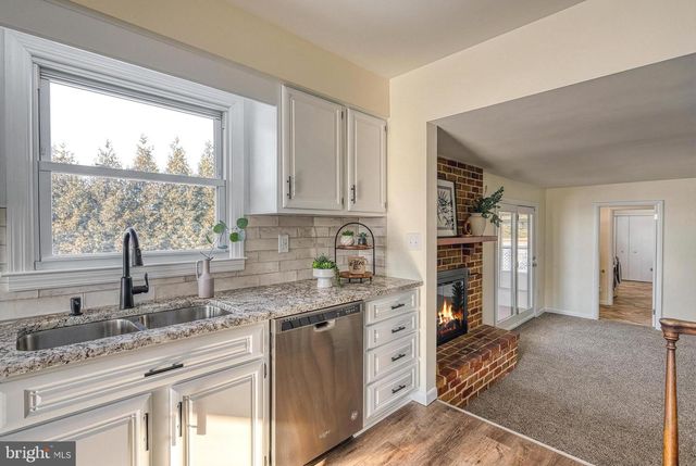 300 WIDDERS DRIVE, Mechanicsburg, PA 17055