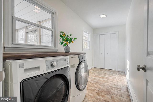 300 WIDDERS DRIVE, Mechanicsburg, PA 17055