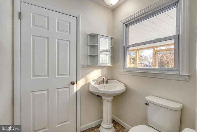 300 WIDDERS DRIVE, Mechanicsburg, PA 17055